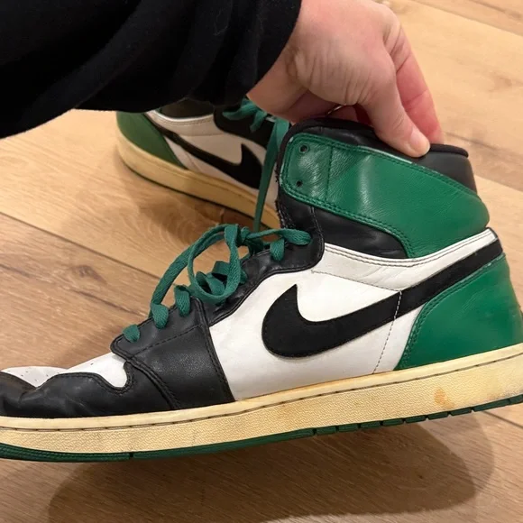 Air Jordan Black, Green and White High-Top Sneakers with Green Laces - Picture 13 of 15